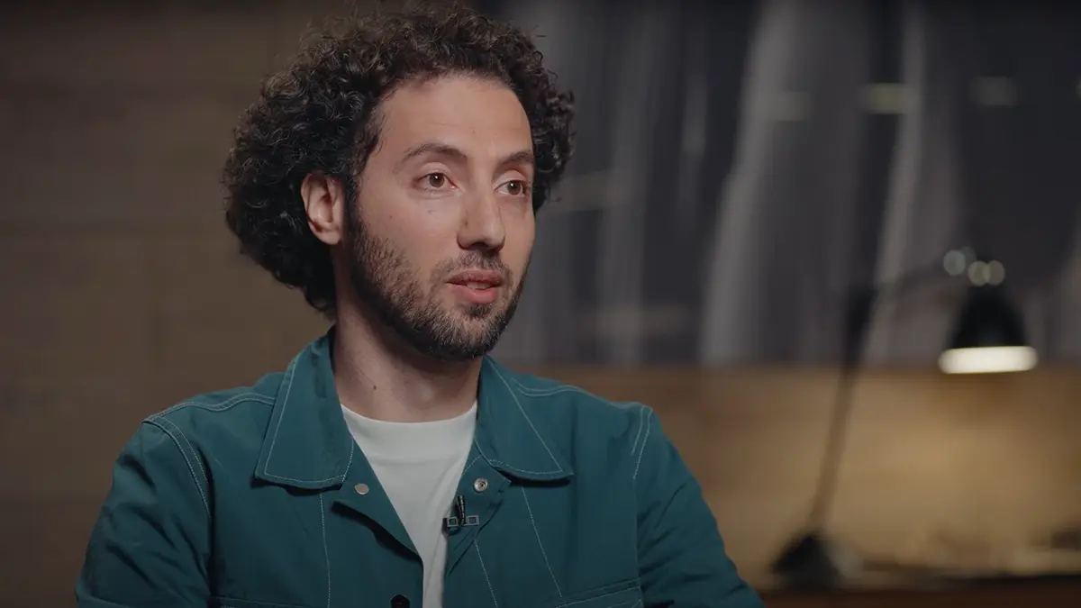 Переехавший в Европу комик Романов заявил, что не вернется в Россию