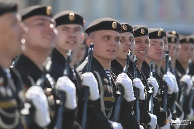 На службу направят 135 тысяч человек  | Источник: Сергей Михайличенко / FONTANKA. RU