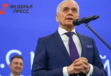 Геннадий Онищенко высказался о четырехдневной рабочей неделе в России gennadij onishhenko vyskazalsya o chetyrehdnevnoj rabochej nedele v rossii-stanural-ru-0