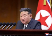 kim chen yn vdohnovil severnuyu koreyu lozungom o svetlom budushhem i druzhbe-stanural-ru-0