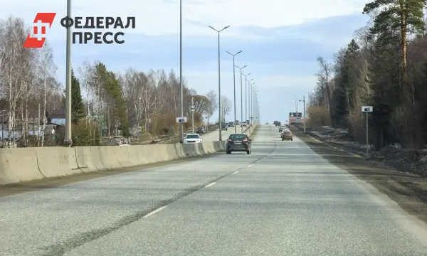 Обработка трассы Р-402 Уралуправтодор от Тюмени до Омска обеспечит чистый путь-0