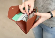 Обручальное кольцо в ломбарде стало символом надежды после разочарования obruchalnoe kolczo v lombarde stalo simvolom nadezhdy posle razocharovaniya-stanural-ru-0