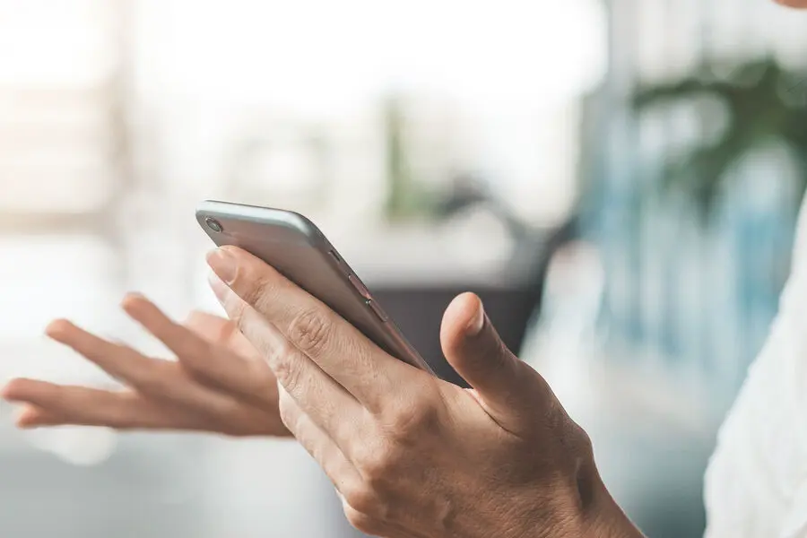 Сбер предупреждает о тысячах звонков от фальшивого военкомата-0