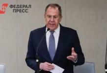 Сергей Лавров на Аляске в свитере «СССР» - раскрыл позицию по СССР и Украине sergej lavrov na alyaske v svitere sssr raskryl pozicziyu po sssr i ukraine-stanural-ru-0