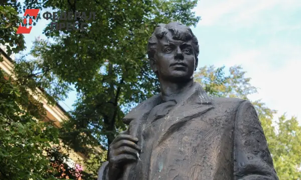 В Константиново прошел яркий праздник поэзии в честь 130 летия Сергея Есенина-0