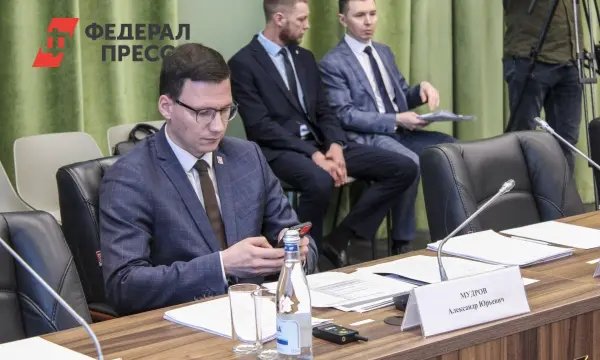 Александр Мудров и Ильсур Метшин отмечены как лучшие мэры России 2025 года-0