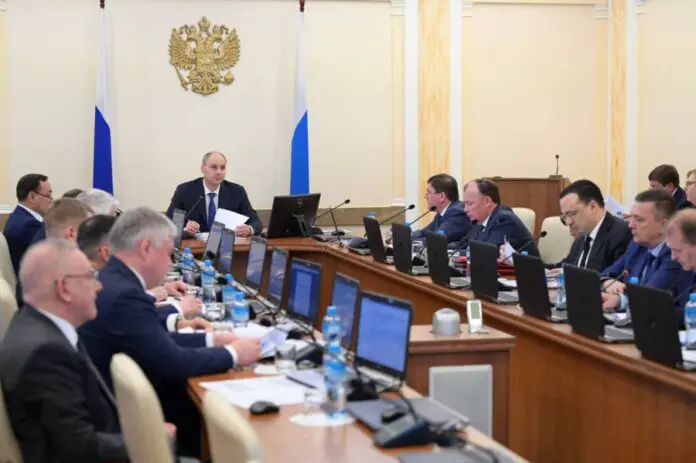 Денис Паслер инициировал перемены в Свердловской области с акцентом на СВО, поддержку аграриев и рекордное производство молока-0