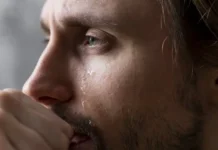 Дмитрий Дементьев и Ольга Фурман объяснили, почему слезы важны для здоровья dmitrij dementev i olga furman obyasnili pochemu slezy vazhny dlya zdorovya-stanural-ru-0