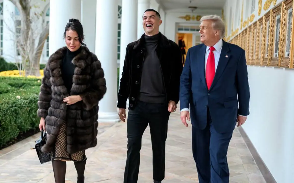 Криштиану Роналду и Дональд Трамп в белом доме (соцсети Криштиану Роналду)