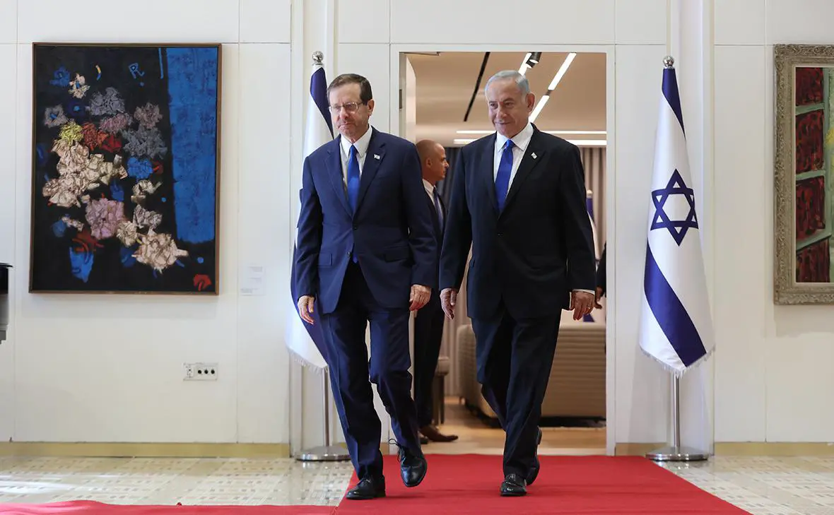 Ицхак Герцог и Биньямин Нетаньяху (Abir Sultan / EPA / ТАСС)