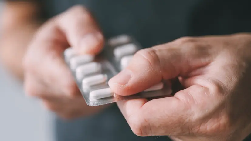 Россиян предупредили о коварном последствии приёма обезболивающих препаратов