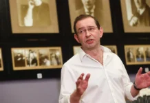 Константин Хабенский о ярких преобразованиях в МХТ им. Чехова за 4 года konstantin habenskij o yarkih preobrazovaniyah v mht im chehova za 4 goda-stanural-ru-0