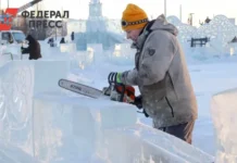 Максим Стрелин и администрация города открывают новый ледовый городок в Нижневартовске к Новому году maksim strelin i administracziya goroda otkryvayut novyj ledovyj gorodok v nizhnevartovske k novomu godu-stanural-ru-0