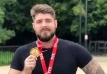 Николай Свечников находится в Стамбуле, его семья и друзья продолжают поиски в Босфоре nikolaj svechnikov nahoditsya v stambule ego semya i druzya prodolzhayut poiski v bosfore-stanural-ru-0