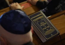 Предположения Александра Бродского о поджоге синагоги в Черновцах и расследование ФСБ РФ predpolozheniya aleksandra brodskogo o podzhoge sinagogi v chernovczah i rassledovanie fsb rf-stanural-ru-0