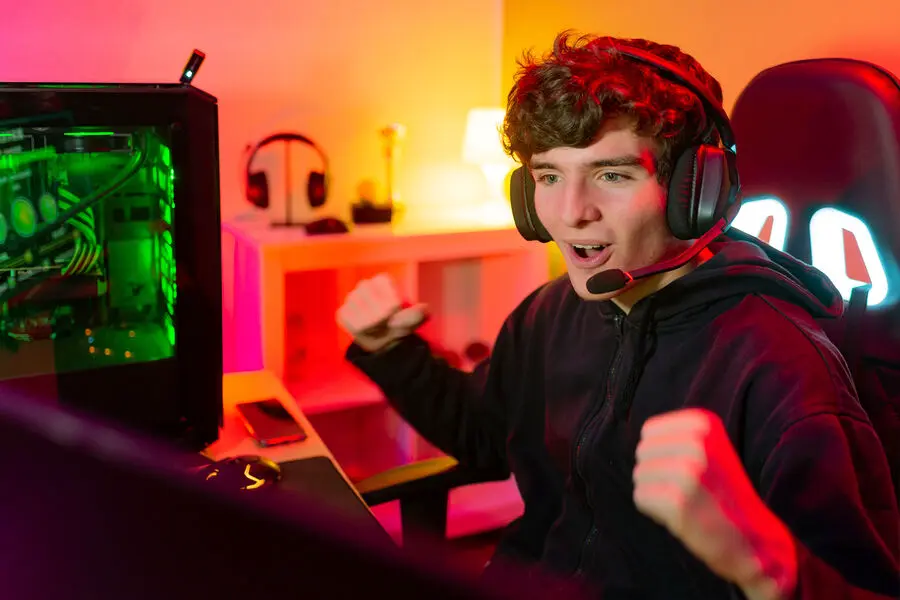 Sergey Mezin рассказал об успехах EA Sports FC 26, GTA V и PlayStation 5 в России-0