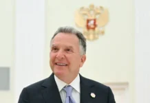 stiv uitkoff v moskve obsuzhdaet riski peregovorov rossii ukrainy i trampa-stanural-ru-0