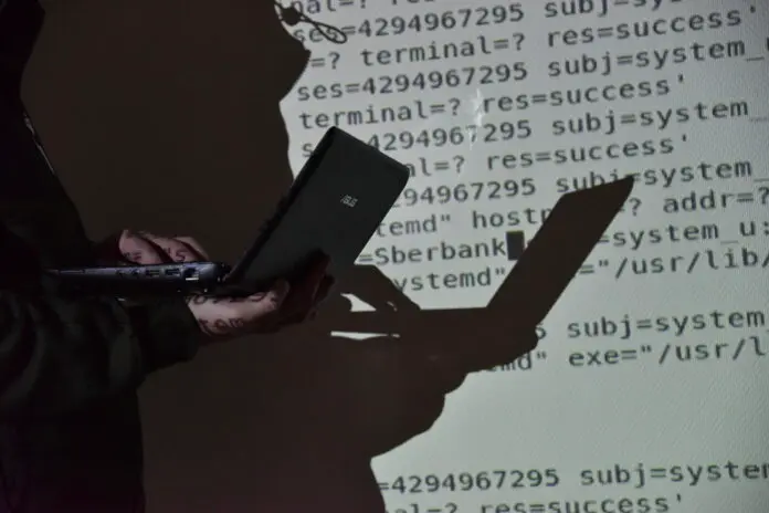 Суд признал ответственность МТС-Банка и СКБ-Финанс за мошенничество-0