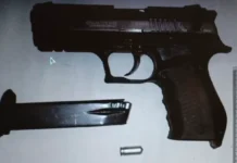 В Москве патруль ДПС задержал водителя с кустарным пистолетом и мефедроном v moskve patrul dps zaderzhal voditelya s kustarnym pistoletom i mefedronom-stanural-ru-0