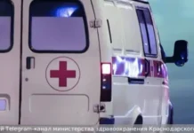 В Новороссийске мужчина получил помощь после атаки БПЛА на жилые дома v novorossijske muzhchina poluchil pomoshh posle ataki bpla na zhilye doma-stanural-ru-0