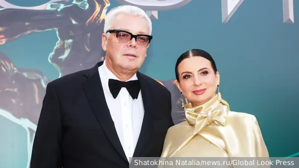 Путин присвоил Стриженовым звания заслуженных артистов России