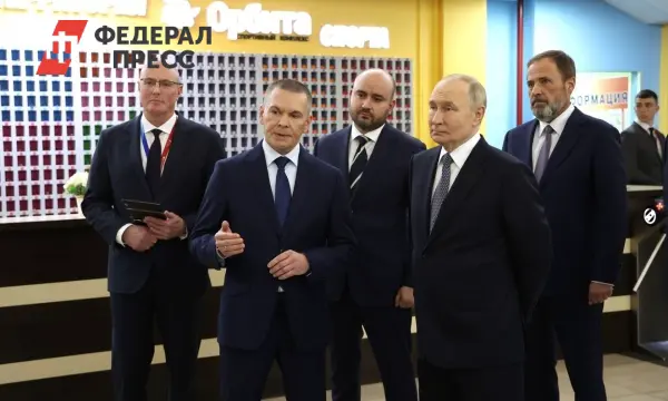 Владимир Путин посетил ФОК «Орбита» в Самаре и отметил силу спорта-0