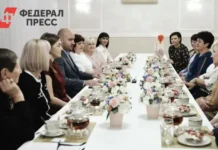 Вячеслав Федорищев обсуждает с матерями героев проблемы в Самарской области vyacheslav fedorishhev obsuzhdaet s materyami geroev problemy v samarskoj oblasti-stanural-ru-0