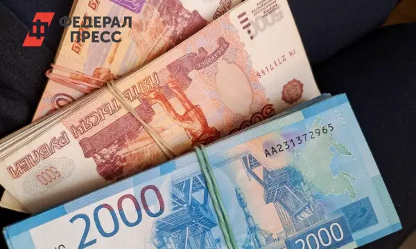 Житель Кургана стал жертвой мошенников с кредитами, урок для Свердловской области-0