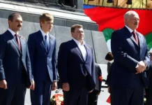 aleksandr lukashenko s synovyami viktorom i nikolaem provyol peregovory v omane-stanural-ru-0
