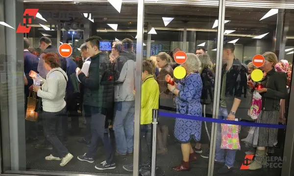 Беспилотники парализовали аэропорты Москвы, пассажиры могут требовать компенсацию-0