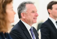 Джаред Кушнер и Стив Уиткофф представили Путину напряжённый план для Украины dzhared kushner i stiv uitkoff predstavili putinu napryazhyonnyj plan dlya ukrainy-stanural-ru-0