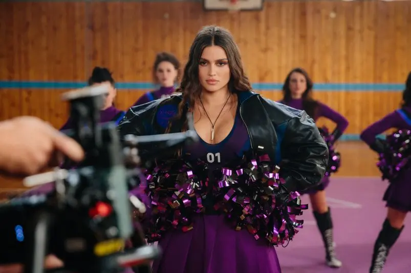 Певица Bearwolf из Владивостока сыграет чирлидершу в новогоднем фильме Телеканал "ТНТ" (16+)