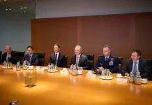 Константин Блохин объясняет, почему Зеленский и ЕС ограничивают давление Трампа konstantin blohin obyasnyaet pochemu zelenskij i es ogranichivayut davlenie trampa-stanural-ru-0