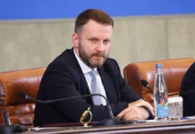 Максим Орешкин с оптимизмом говорит о курсе рубля и советах Пьянову maksim oreshkin s optimizmom govorit o kurse rublya i sovetah pyanovu-stanural-ru-0