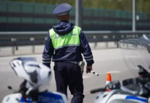 Московские инспекторы задержали водителя с 231 нарушением ПДД и штрафами 319 000 рублей moskovskie inspektory zaderzhali voditelya s 231 narusheniem pdd i shtrafami 319 000 rublej-stanural-ru-0