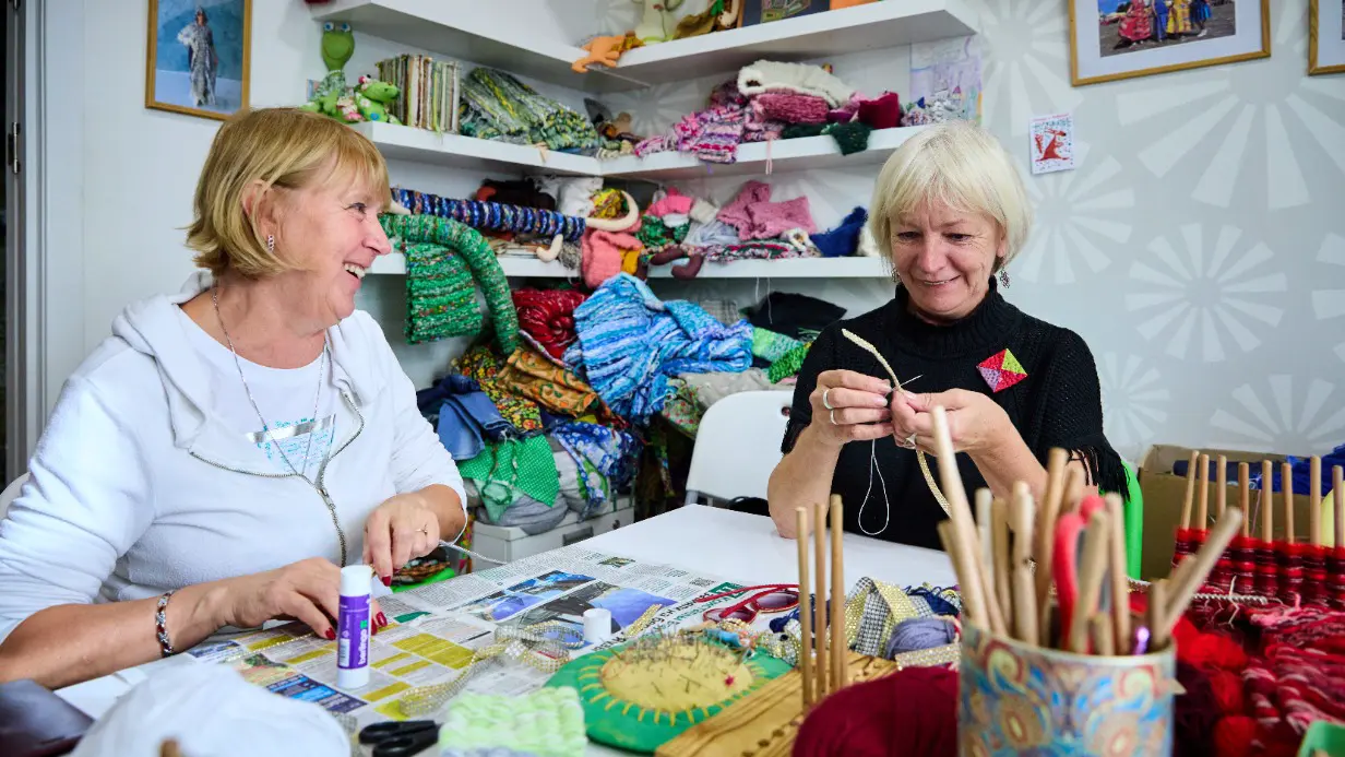 Инклюзия в мегаполисе: какие возможности город и НКО создают для людей с инвалидностью