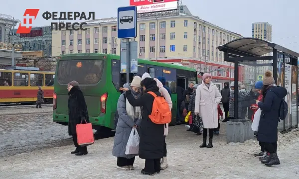 Новые умные остановки преобразуют Екатеринбург благодаря администрации-0