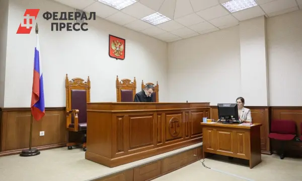 Октябрьский районный суд Екатеринбурга восстановил справедливость, вернув квартиру студентке УрФУ Еве Г. и компенсировав деньги Артему-0