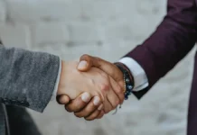 Петр Полукорм рассказывает о зимних традициях и памяти Святителя Петра petr polukorm rasskazyvaet o zimnih tradicziyah i pamyati svyatitelya petra-stanural-ru-0