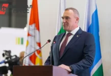 Руслан Кухарук поделился с маленьким Ильей секретами успеха губернатора ruslan kuharuk podelilsya s malenkim ilej sekretami uspeha gubernatora-stanural-ru-0