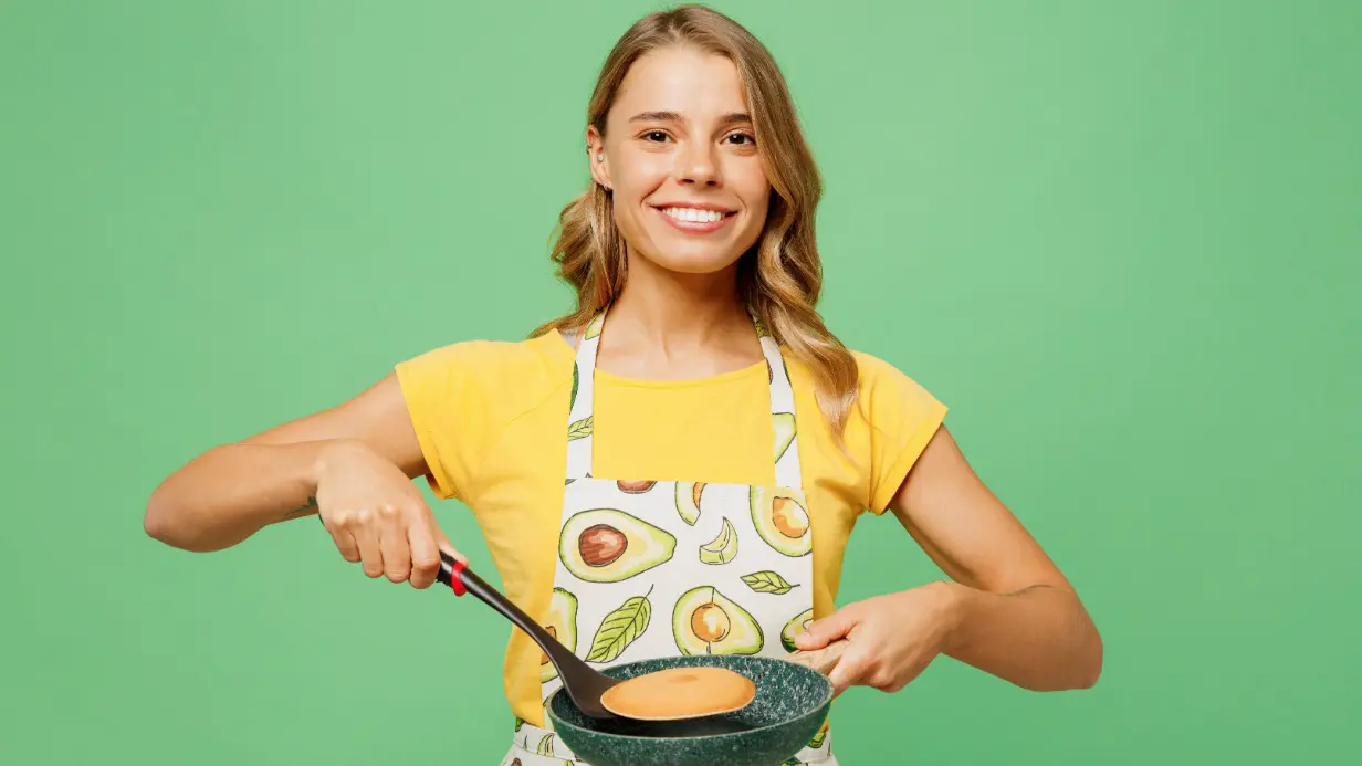 Как приготовить идеальную яичницу, сварить рис и прозрачный бульон