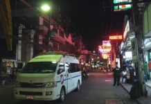 turistka vachirayan tavorn v pattaje ostalas bez chemodana izza skutera-stanural-ru-0