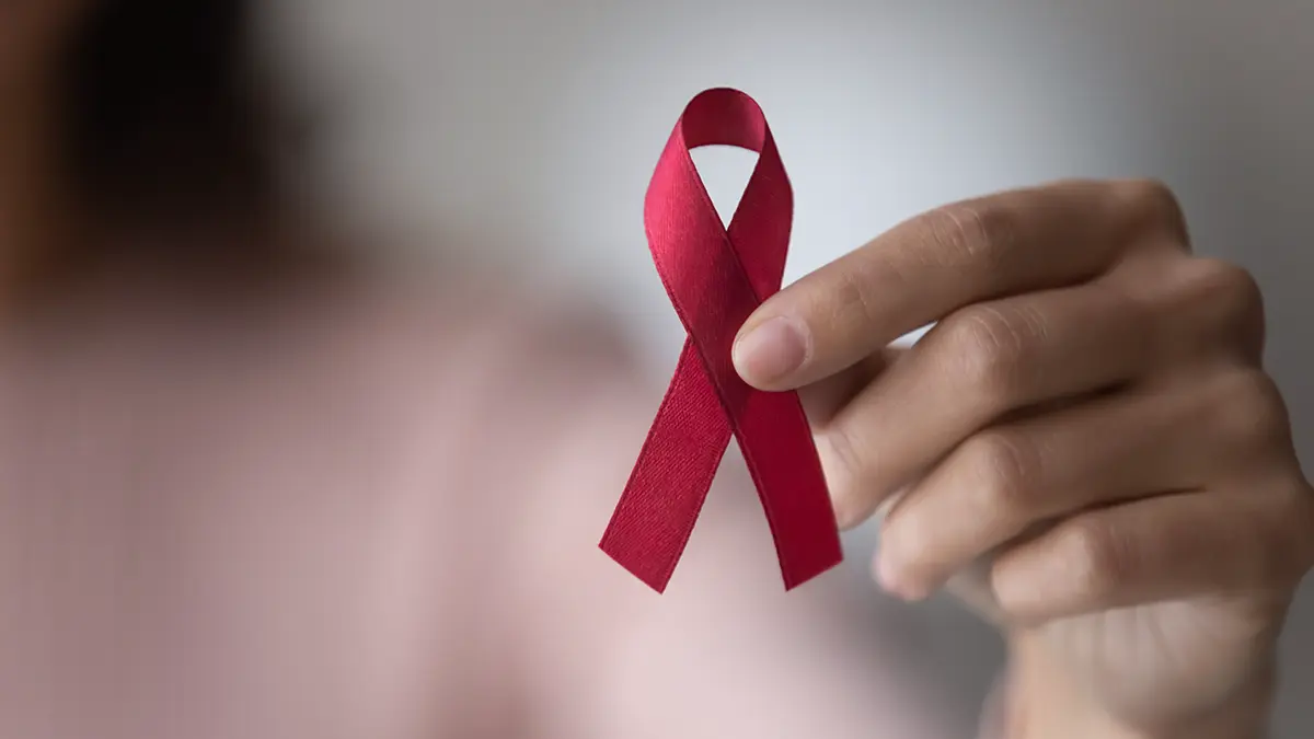 Академик РАН Покровский: Каждый сотый россиянин живет с ВИЧ