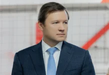 Владимир Ефимов подчеркнул успехи реновации в САО Москвы, радуя семьи vladimir efimov podcherknul uspehi renovaczii v sao moskvy raduya semi-stanural-ru-0