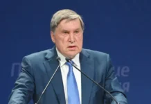 Юрий Ушаков жестко ответил Зеленскому по Донбассу в День Конституции России yurij ushakov zhestko otvetil zelenskomu po donbassu v den konstituczii rossii-stanural-ru-0