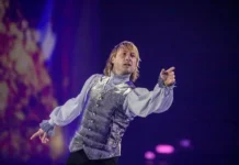 Евгений Плющенко поддержал Елену Костылеву после трудного этапа evgenij plyushhenko podderzhal elenu kostylevu posle trudnogo etapa-stanural-ru-0