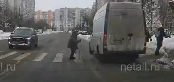 Водителя «Газели», который чуть не сбил пенсионерку в Зеленограде, оштрафовали