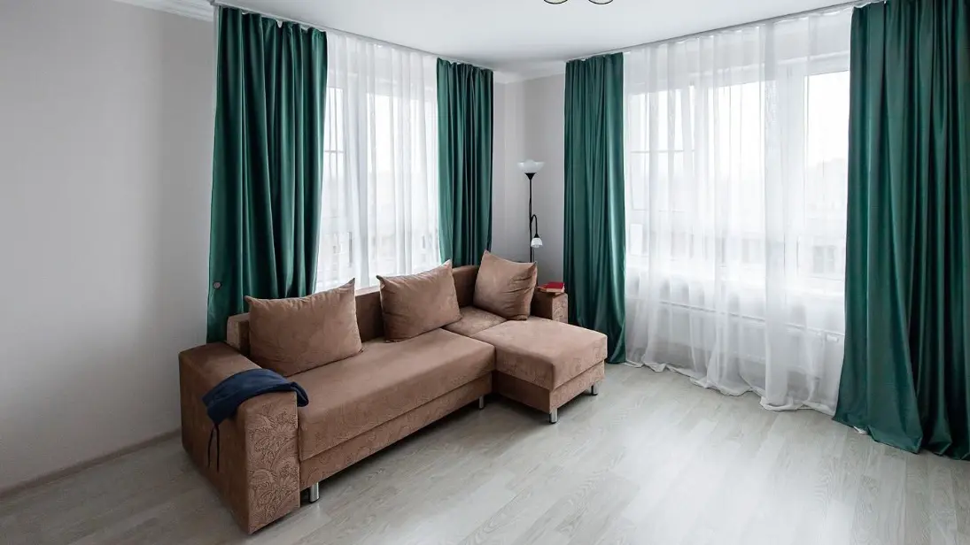 Сервис «Химчистка» помогает москвичам привести в порядок мягкую мебель и ковры