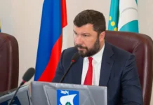 Олег Аминов отмечает вклад экс-главы Калининграда Евгения Любивого oleg aminov otmechaet vklad eksglavy kaliningrada evgeniya lyubivogo-stanural-ru-0