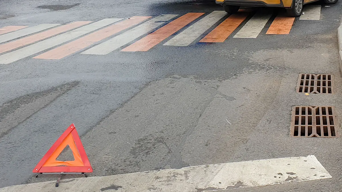 Легковушка столкнулась с автобусом на юго-западе Москвы